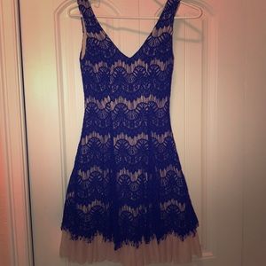 Beautiful lace, blue dress!